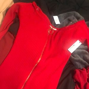 Dress off the shoulder